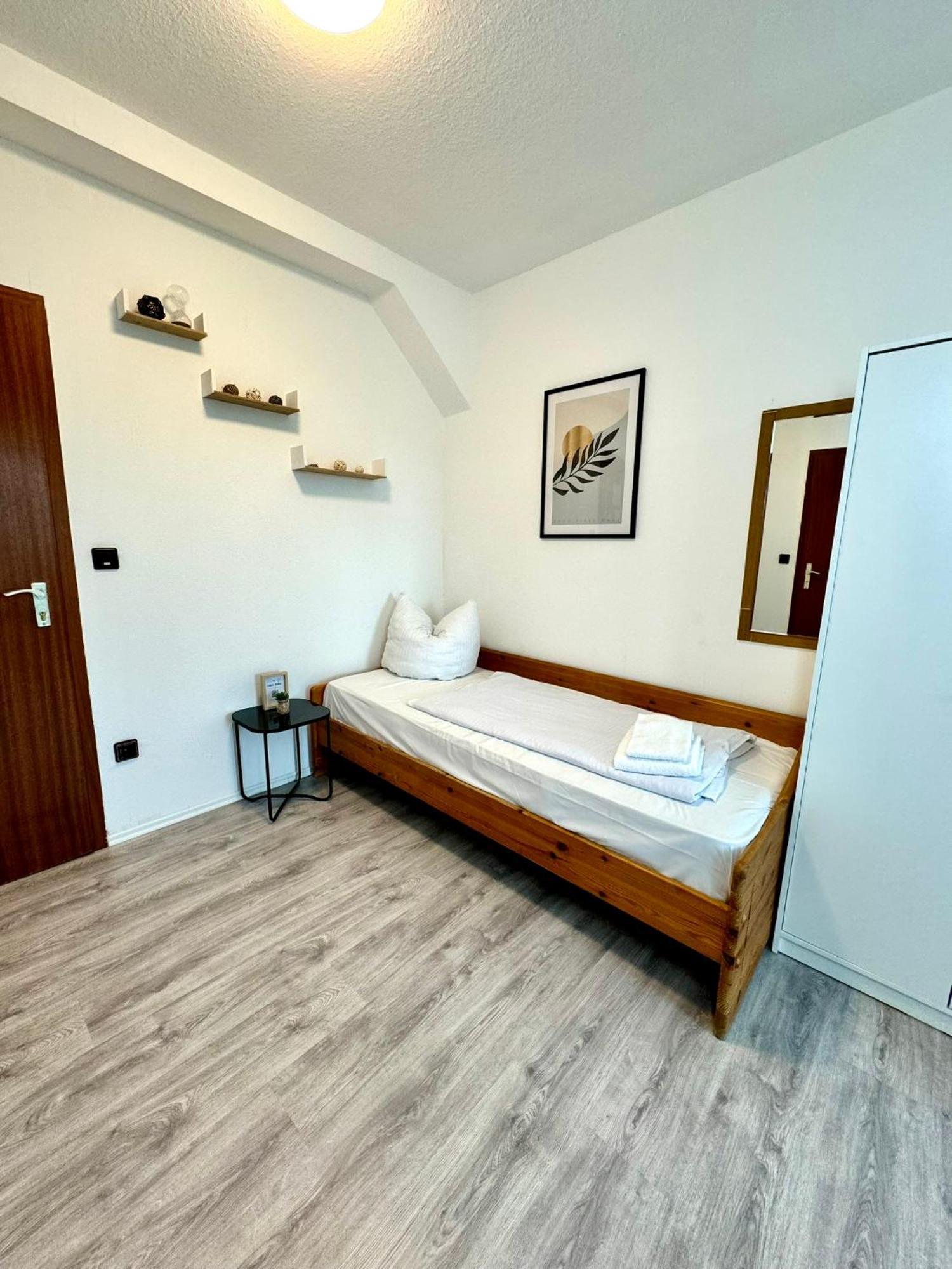 Hotel Zum Ruecking นอร์ทไฮม์ ภายนอก รูปภาพ