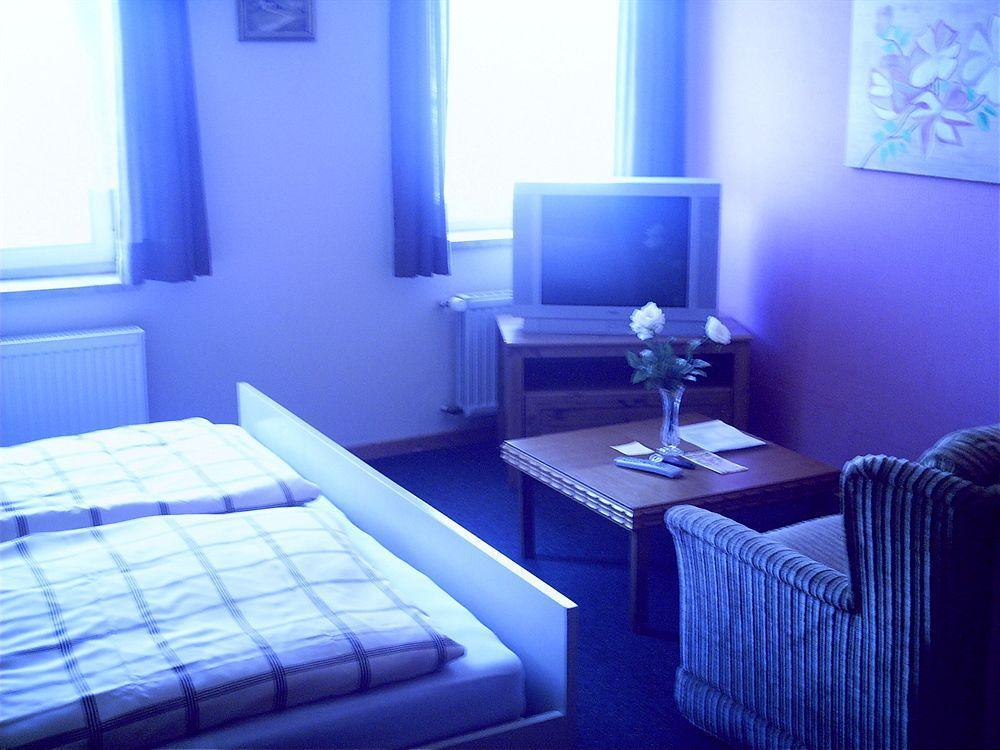 Hotel Zum Ruecking นอร์ทไฮม์ ภายนอก รูปภาพ