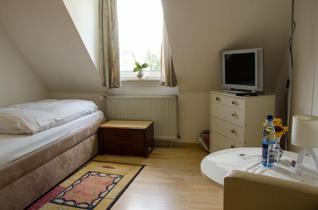 Hotel Zum Ruecking นอร์ทไฮม์ ภายนอก รูปภาพ